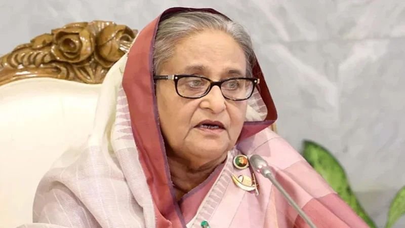 ইন্টারপোলের মাধ্যমে হাসিনার বিরুদ্ধে রেড অ্যালার্ট জারির সিদ্ধান্ত