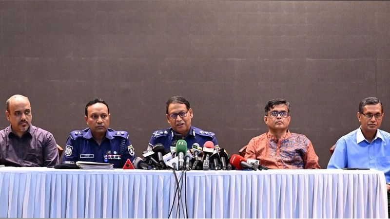 মামলা হলেই গ্রেপ্তার নয়, তদন্তে দায়ভার পাওয়া গেলে ব্যবস্থা: আইজিপি