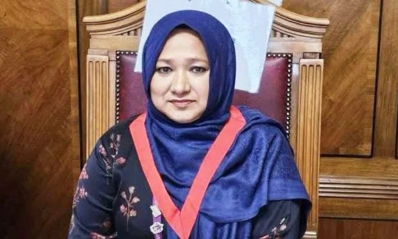 লুটনে প্রথম ব্রিটিশ-বাংলাদেশি নারী ডেপুটি মেয়র হিসেবে ইতিহাস গড়লেন শাহানারা নাসের
