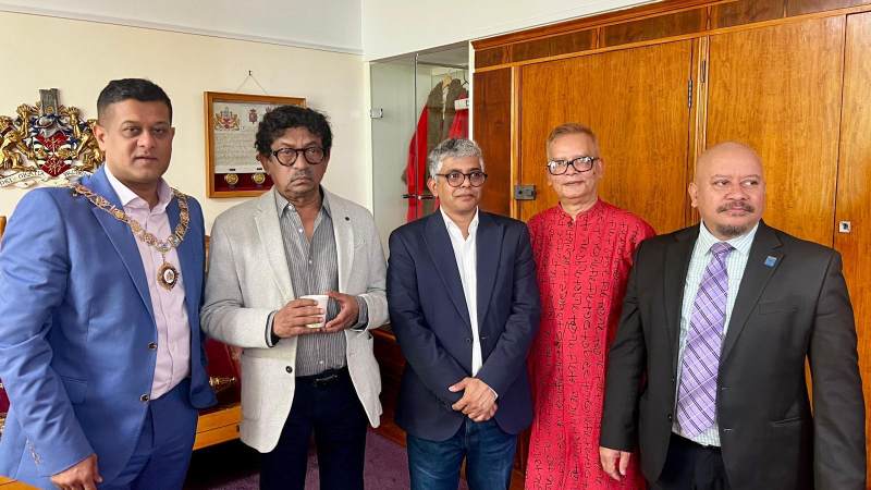 বার্কিং ও ডেগেনহ্যামে কিংবদন্তি গৌতম ঘোষকে সংবর্ধনা